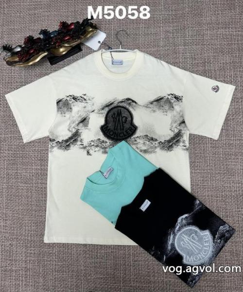 半袖Tシャツ最前線に注目 様々なシーンに セールで嬉しい入荷MONCLERコピー 商品 通販 0