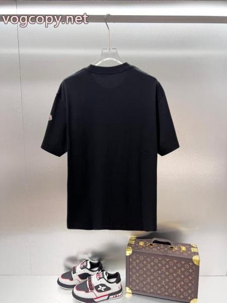 MONCLER大人気新作 旬デザイン ヘルシー 抜け感重視半袖Tシャツ偽 ブランド サイト 2