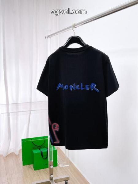 コピー 商品 通販MONCLER半袖Tシャツ使い勝手のよさが魅力 数量限定定番 新シーズン 4