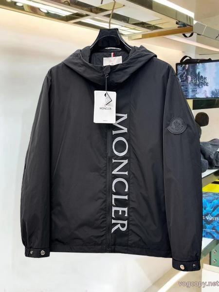 MONCLERジャケット人気沸騰中 雑誌掲載 安心の国内配送コピー 商品 通販 0