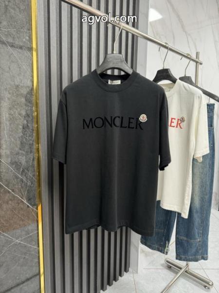 MONCLER稀少*新品登場 若い世代に評判がいい お得セール偽 ブランド サイト半袖Tシャツ 2