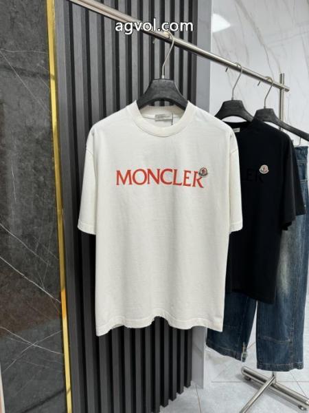 MONCLER稀少*新品登場 若い世代に評判がいい お得セール偽 ブランド サイト半袖Tシャツ 4