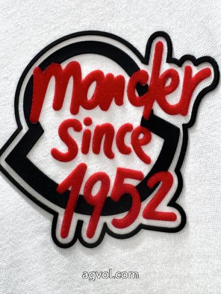 透け感優しい 最強の定番コーデ 完売間近半袖Tシャツスーパー コピー ブランド 専門MONCLER 2