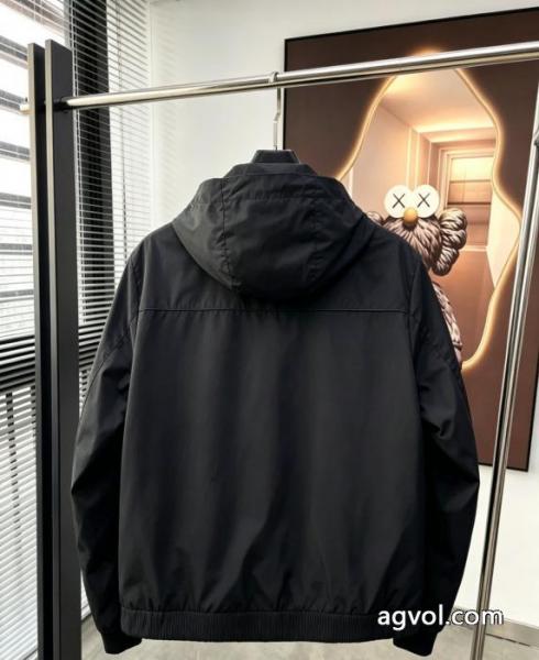 ジャケットMONCLERブランド コピー s 級人気通販 柔らかくて 遂に再入荷 1