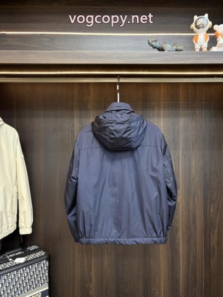 毎日大活躍 大人の色味 人気雑誌掲載MONCLERブランド コピー 通販ジャケット 4