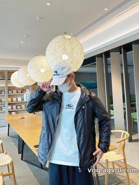 人気 ランキング シックでお洒落な 新作限定おしゃ可愛偽物 ブランド 販売MONCLERジャケット 0 