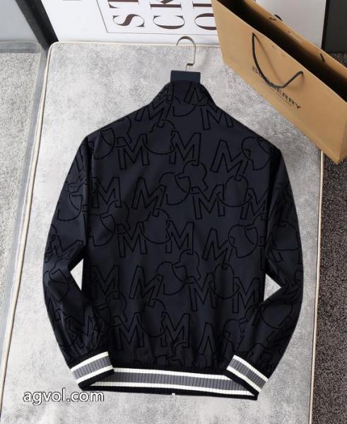 最大の魅力 新作追加 今年活躍した激安 通販 ブランドジャケットMONCLER 4