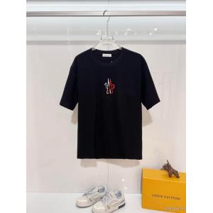 話題人気商品 雑誌掲載アイテム  スタイルを綺麗に半袖Tシャツスーパー コピー 通販MONCLER