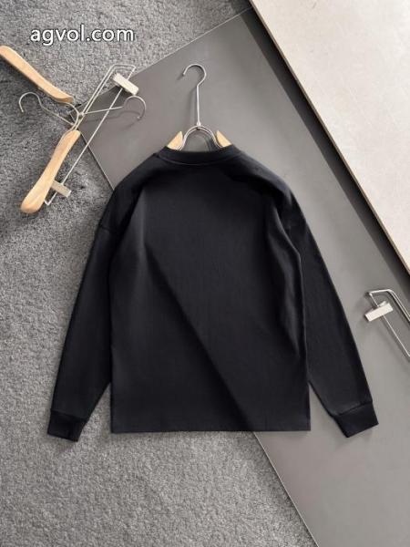 MONCLERファッション感満載! 大人気個性がある雰囲気 注目新ブランド長袖Tシャツコピー ブランド 通販 1