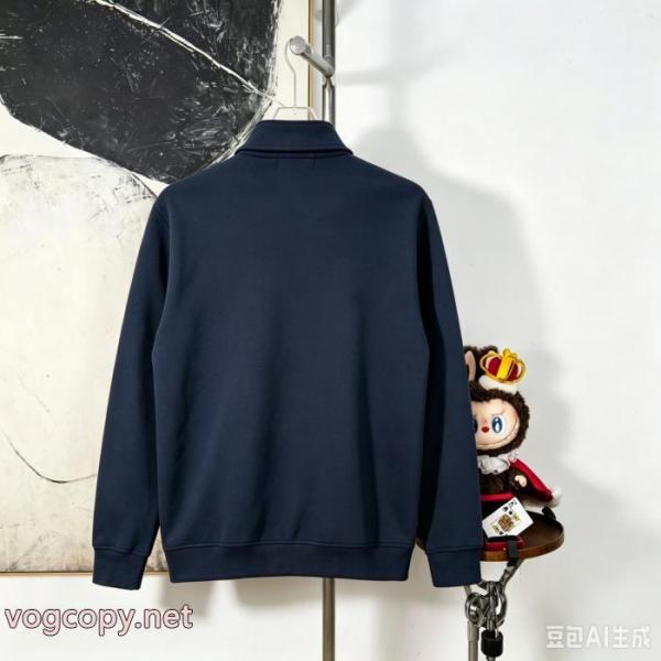 ブランド アクセサリー 激安新品入荷2026 大人気!!完売前に 好印象265%MONCLERパーカー 4
