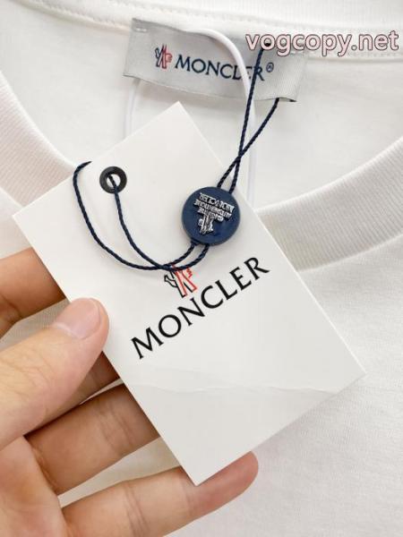 肌触りが良い 今話題! 新作多色コピー 通販半袖TシャツMONCLER 1