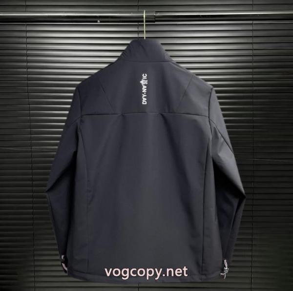 コピー ブランド 通販MONCLERお買い得品 魅力たっぷり逸品 圧倒的な存在感ジャケット 3