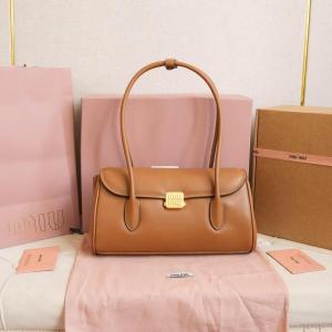 最新大人気 高評価の2026人気品 VIPセールブランド 偽物バッグMIUMIU.