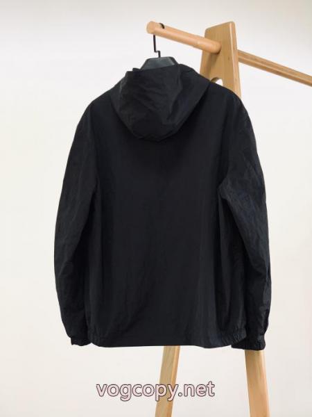 上品保証 2026年人気商品 上品カジュアルな雰囲気にブランド コピーMONCLERジャケット 5