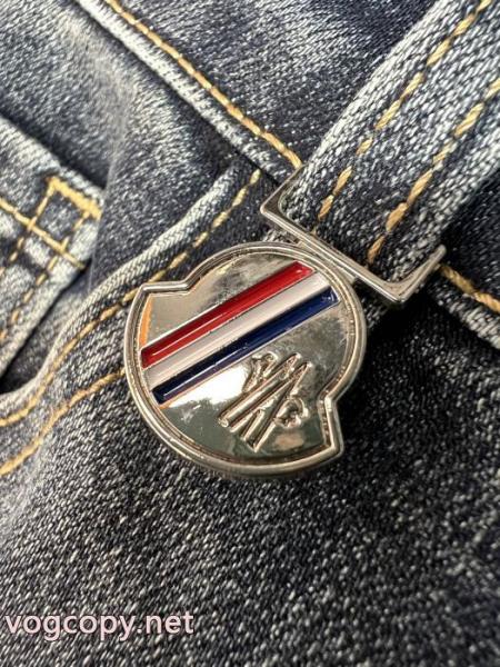 コスパ最高のプライス スタイリッシュ 特に注目したいブランド 品 コピージーンズMONCLER 1
