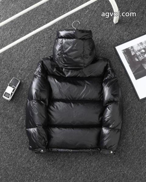季節感のある 少数入荷 海外限定!ダウンジャケットMONCLERコピー ブランド 通販 5