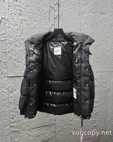 MONCLER実用的な一品 着痩せ効果 大人気!送料込ブランド コピーダウンジャケット 5