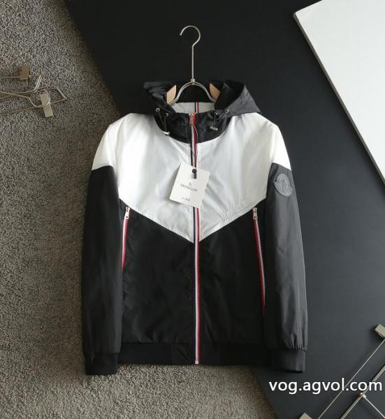 存在感ばっちりなアイテム 唯一無二の存在 ファッション 人気ジャケットMONCLER偽 ブランド 販売 0 