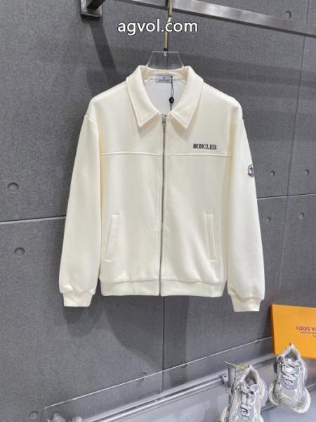 完売必至 着回し力抜群のシンプル 最新入荷セットブランド 品 スーパー コピーMONCLER 5