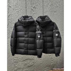 MONCLER実用的な一品 着痩せ効果 大人気！送料込ブランド コピーダウンジャケット