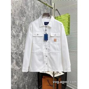 ブランド コピー ショップ好評品 人気アイテム 根強い人気定番商品LOUIS VUITTONコート